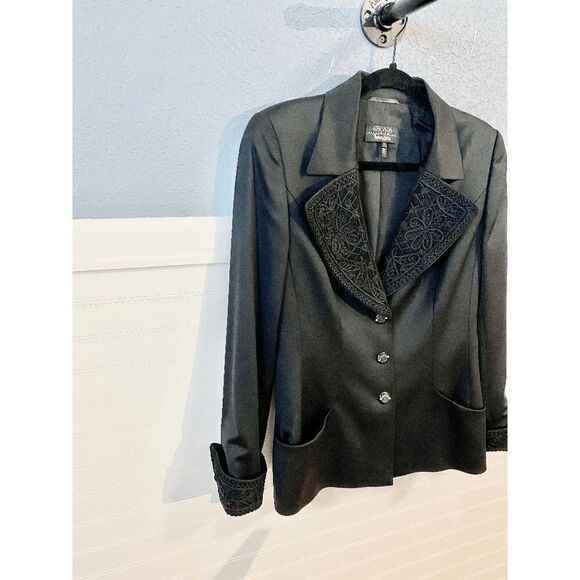 Escada Women's Embroidered Collar Front Pocket Button Closure Blazer Black - Picture 8 of 11